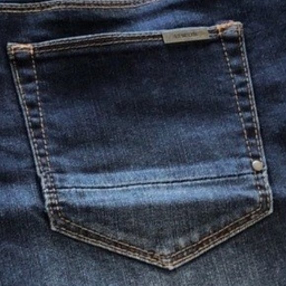 Chicos Great Condition 2.5 Crop So Slimming Deep Cypress Lake Jeans 14 - Picture 10 of 13